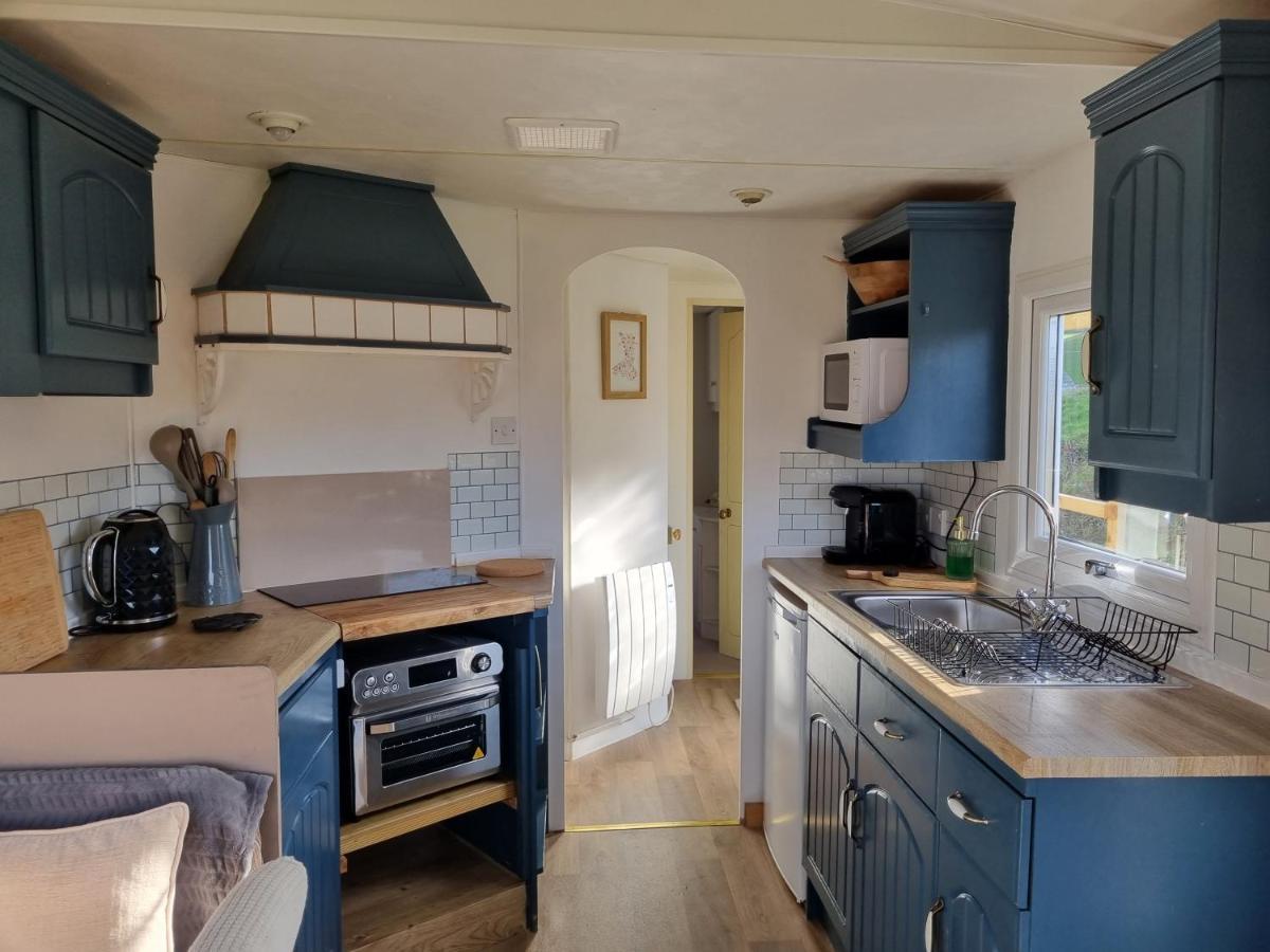 Red Tub Cabin Snowdonia لنروست المظهر الخارجي الصورة